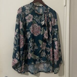 Limelight Teal & Pink Floral Boho Bell Sleeve Top w/ Bow Detail - M
